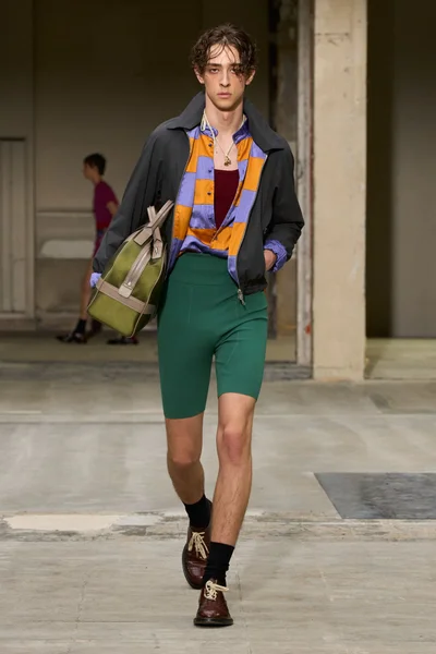 Look 36